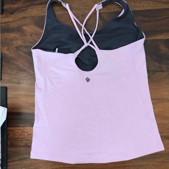 Prana yoga tank - Picture 2 of 3